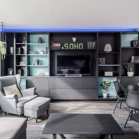 شقة The "Slaycation" Crib - Soho - By Frankie Says لندن المظهر الخارجي الصورة