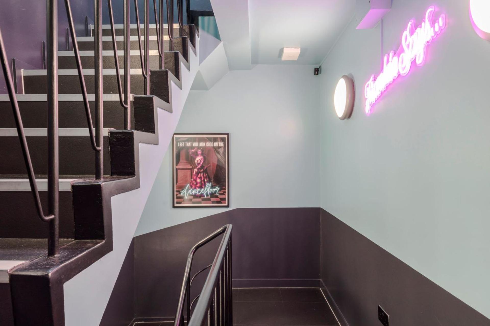 شقة The "Slaycation" Crib - Soho - By Frankie Says لندن المظهر الخارجي الصورة